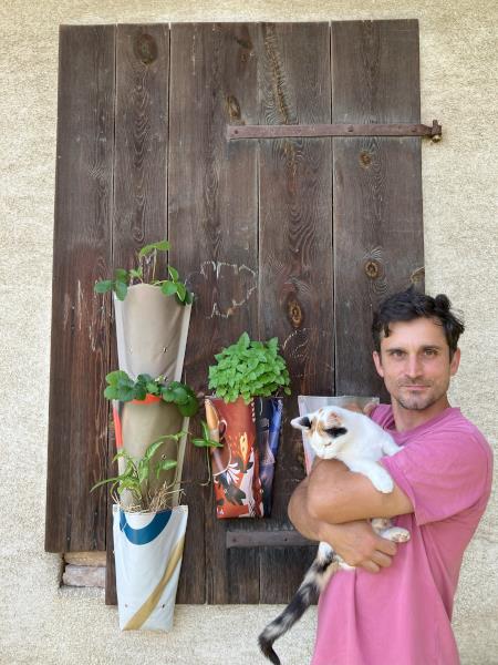 David Simota mit seiner Katze Chichi